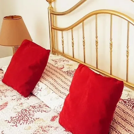 Domus Barone Holiday home *