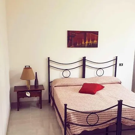 Holiday home Domus Barone Spongano
